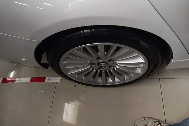 Used BMW 3 Series 2018 320Li xDrive Fashion Model Right Rear Wheel Hub