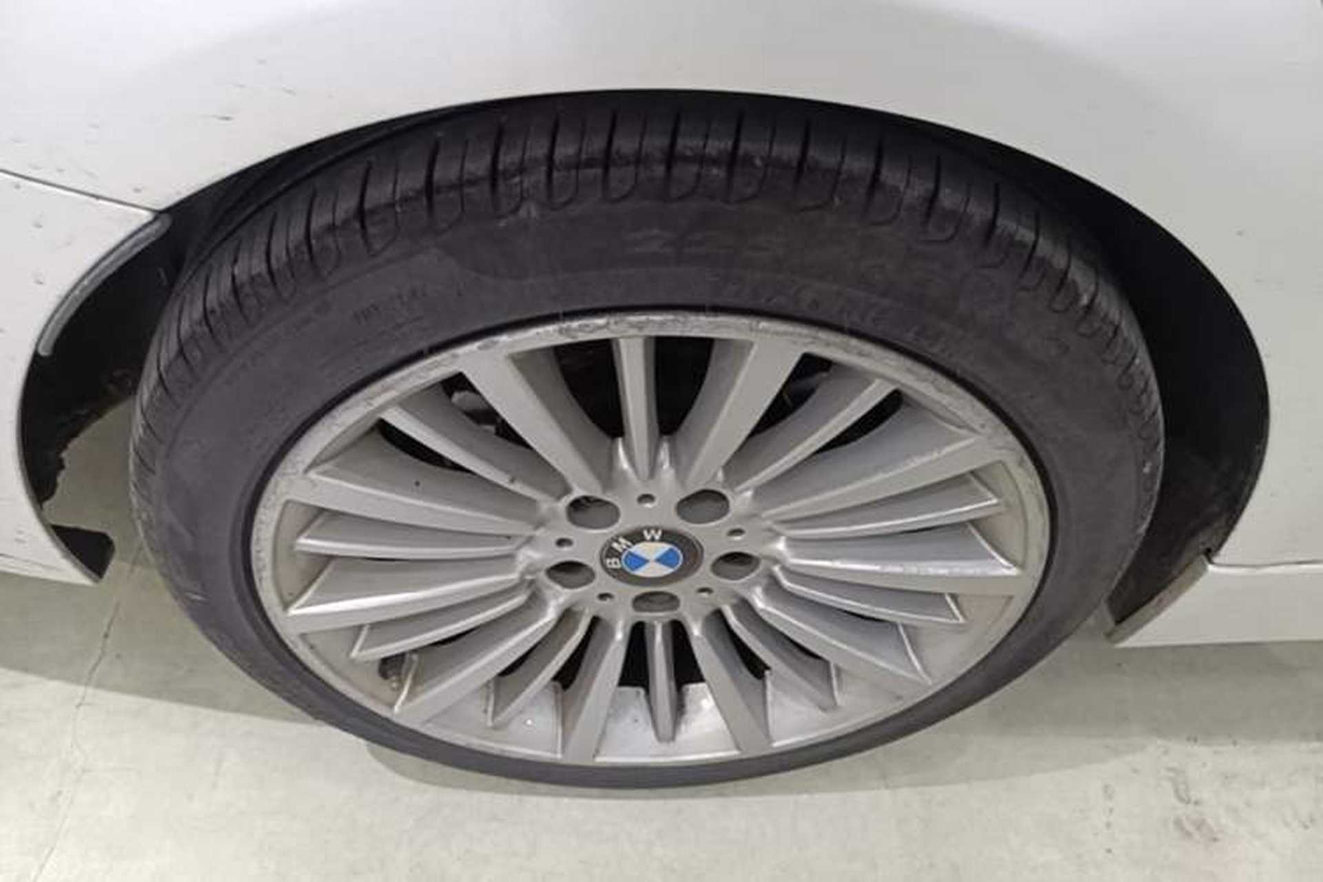 Used BMW 3 Series 2018 320Li Fashion Model Right Rear Wheel Hub