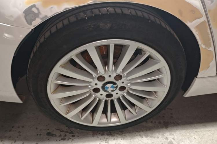 Used BMW 3 Series 2018 320Li Fashion Model Right Rear Wheel Hub