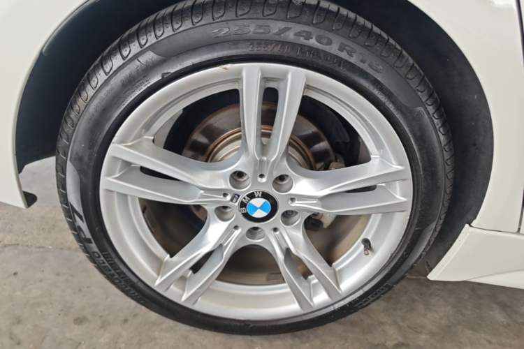 Used BMW 3 Series 2018 320i M Sport Package Right Rear Wheel Hub