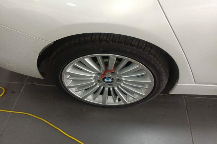 Used BMW 3 Series 2018 320Li xDrive Fashion Model Right Rear Wheel Hub