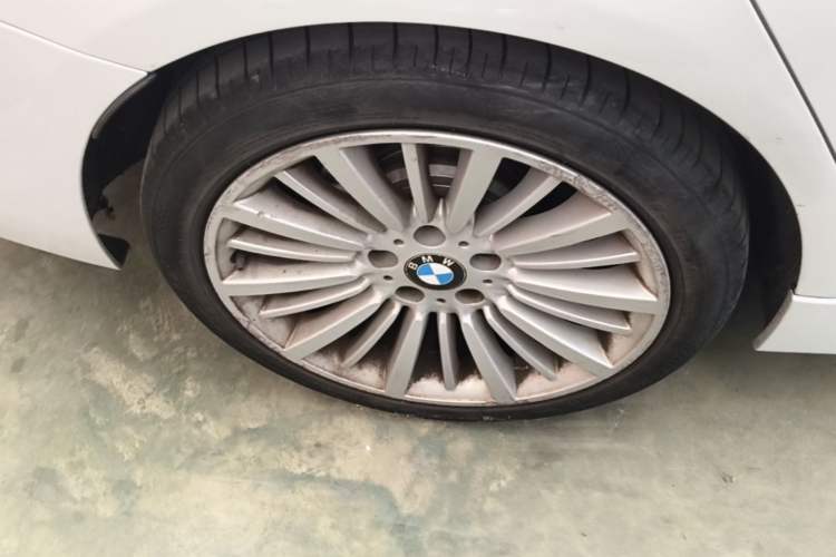 Used BMW 3 Series 2018 320Li Fashion Model Right Rear Wheel Hub