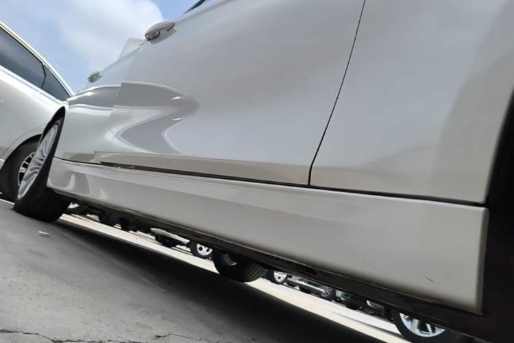 Used BMW 3 Series 2018 320Li Fashion Model Right Side Sill