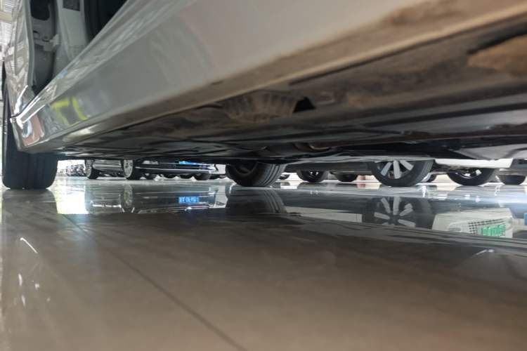 Used BMW 3 Series 2018 318Li Right Side Sill
