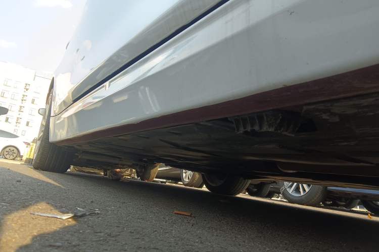 Used BMW 3 Series 2018 320Li Fashion Model Right Side Sill