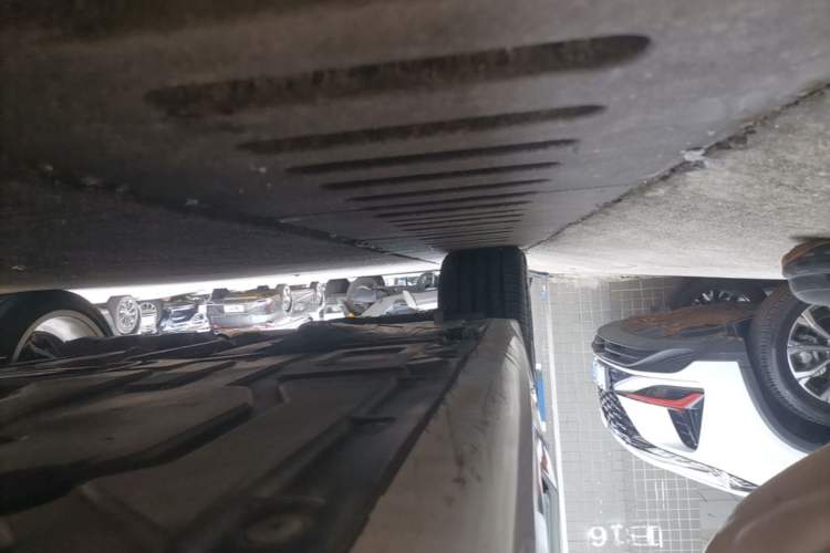 Used BMW 3 Series 2018 320i M Sport Package Right Side Sill