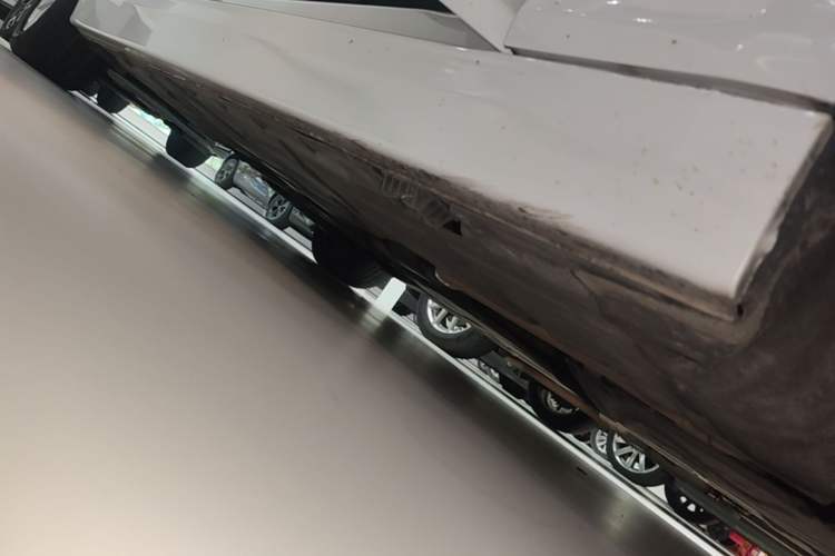 Used BMW 3 Series 2018 318Li Right Side Sill