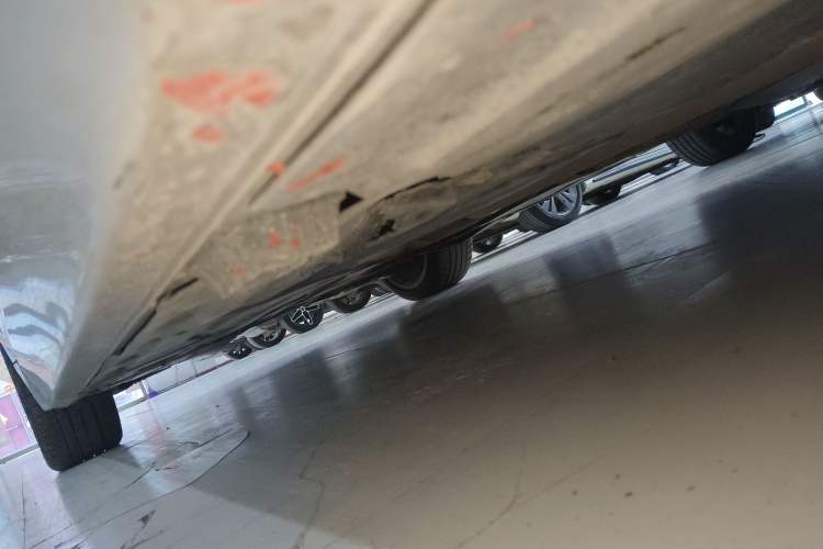 Used BMW 3 Series 2018 320Li xDrive Fashion Model Right Side Sill