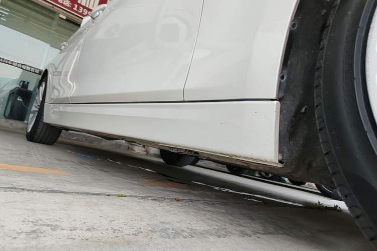 Used BMW 3 Series 2018 320Li Fashion Model Right Side Sill