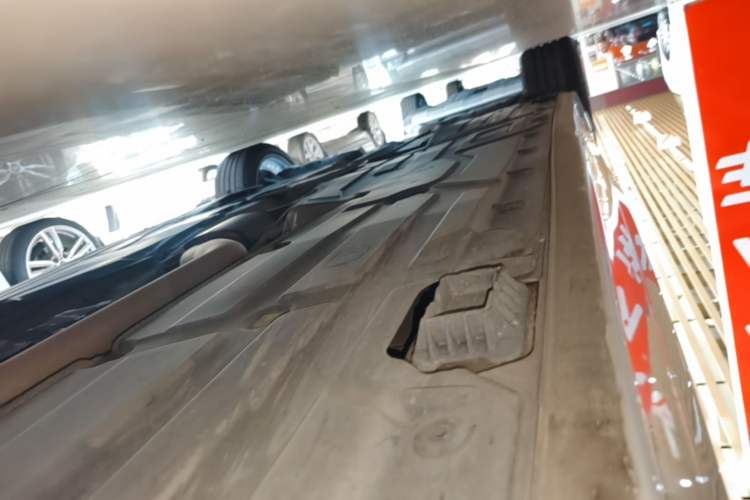 Used BMW 3 Series 2018 320Li Fashion Model Right Side Sill