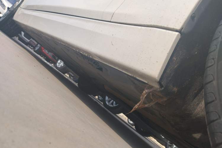 Used BMW 3 Series 2018 320Li Fashion Model Right Side Sill