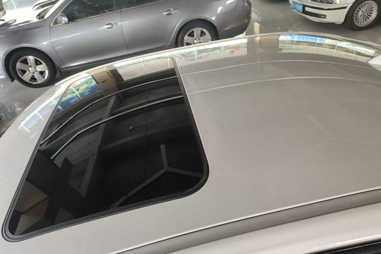Used BMW 3 Series 2018 320Li Leading Model M Sport Package Roof