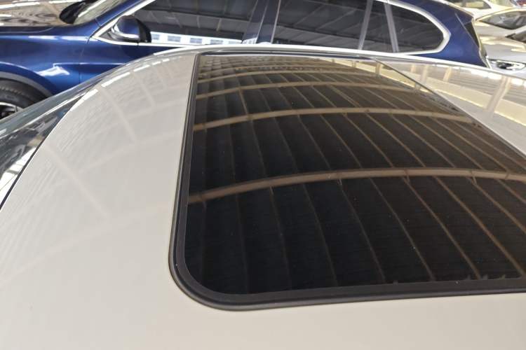 Used BMW 3 Series 2018 320Li Fashion Model Roof