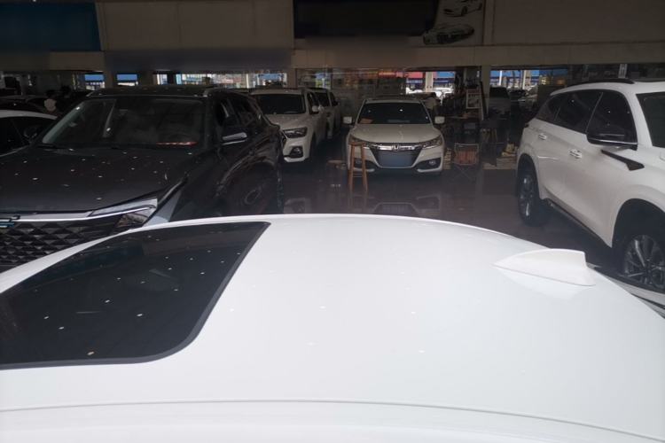 Used BMW 3 Series 2018 320i M Sport Package Roof