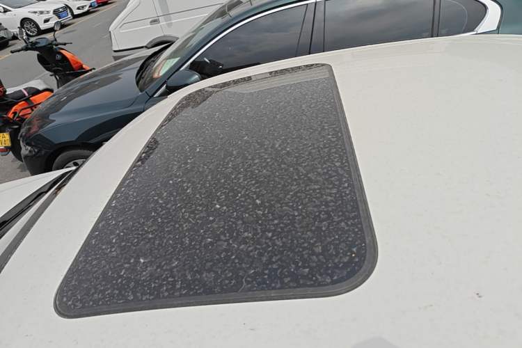 Used BMW 3 Series 2018 320i M Sport Package Roof