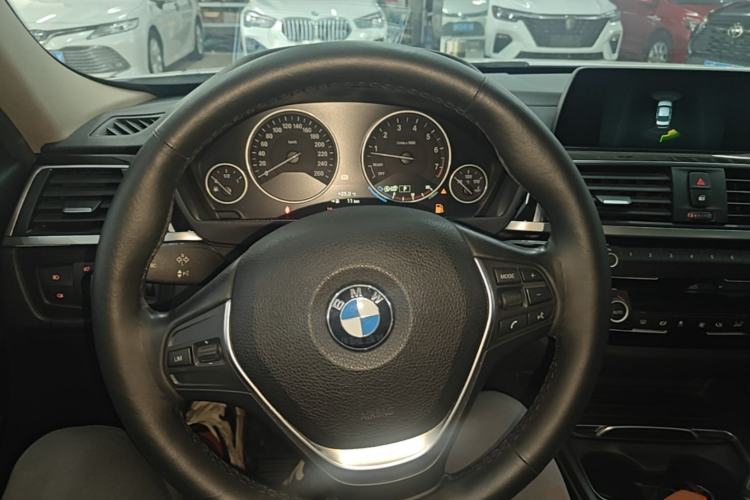 Used BMW 3 Series 2018 320Li Fashion Model Steering Wheel