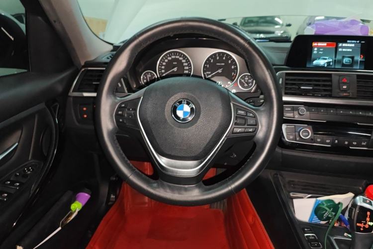 Used BMW 3 Series 2018 320Li Fashion Model Steering Wheel