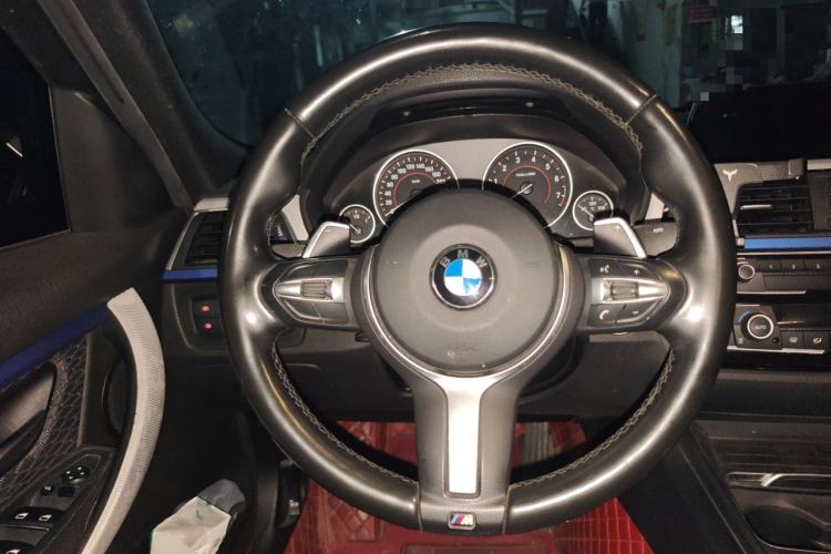 Used BMW 3 Series 2018 320i M Sport Package Steering Wheel