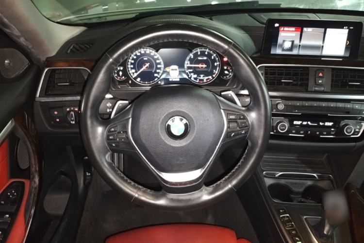 Used BMW 3 Series 2018 330Li xDrive Luxury Package Steering Wheel