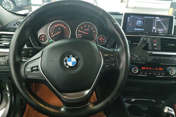 Used BMW 3 Series 2018 320Li Fashion Model Steering Wheel