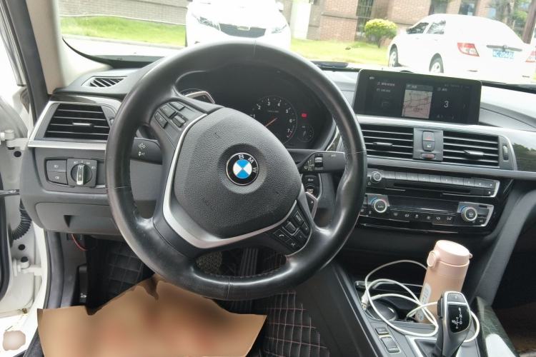 Used BMW 3 Series 2018 320Li Leading Luxury Package Steering Wheel
