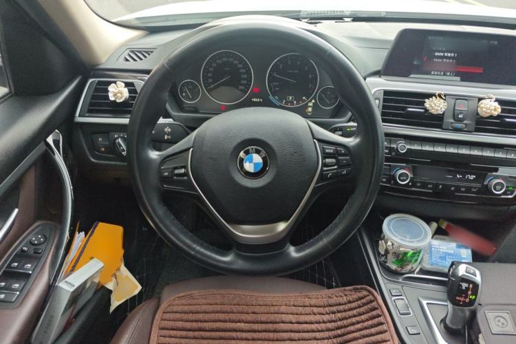 Used BMW 3 Series 2018 320Li Fashion Model Steering Wheel