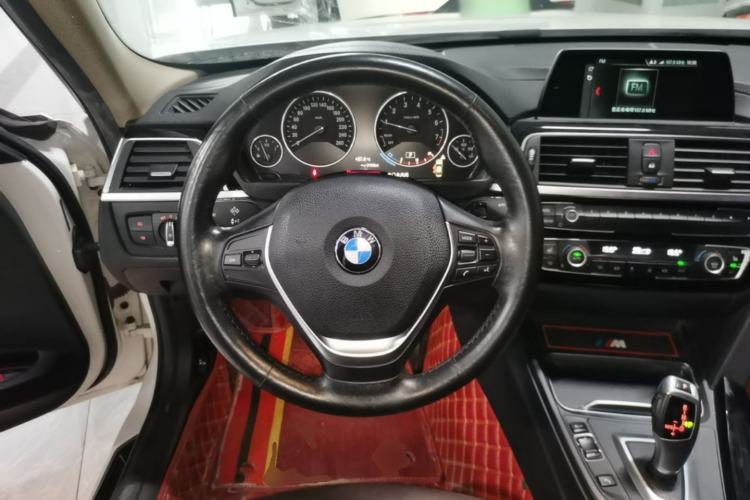 Used BMW 3 Series 2018 320Li Fashion Model Steering Wheel