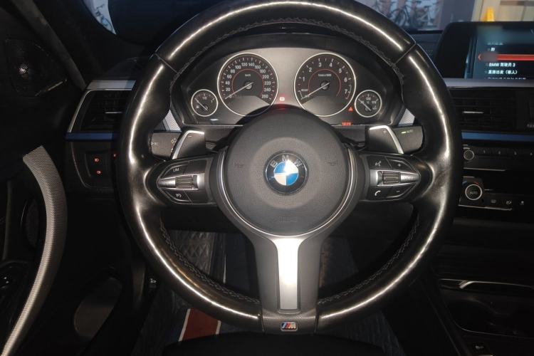 Used BMW 3 Series 2018 320i M Sport Package Steering Wheel