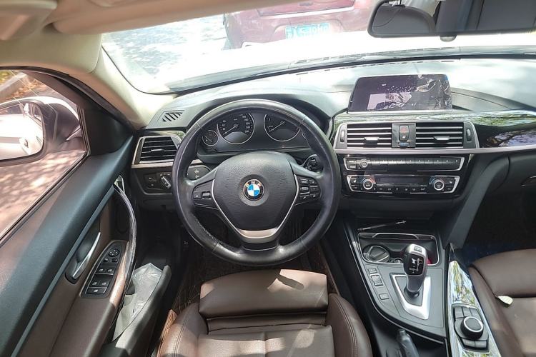 Used BMW 3 Series 2018 320Li Fashion Model Steering Wheel