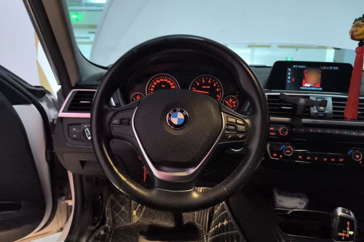 Used BMW 3 Series 2018 320Li Fashion Model Steering Wheel