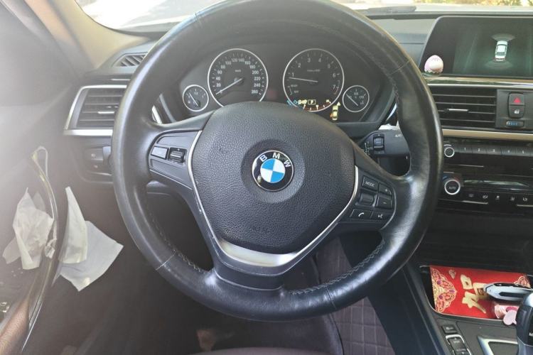 Used BMW 3 Series 2018 320Li Fashion Model Steering Wheel