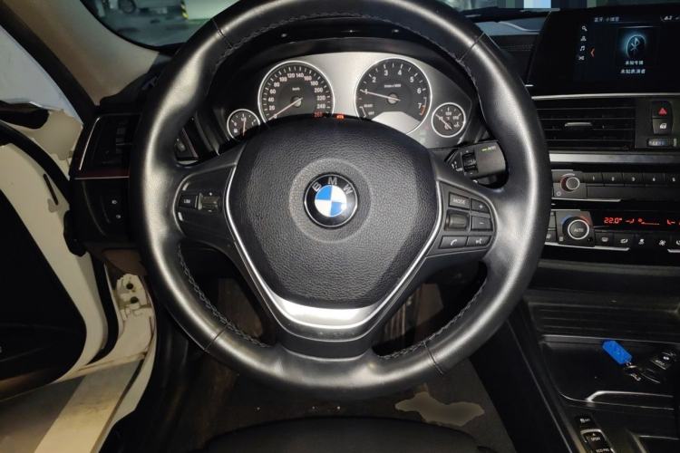 Used BMW 3 Series 2018 320Li Fashion Model Steering Wheel