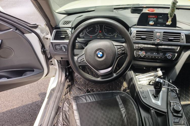 Used BMW 3 Series 2018 318Li Steering Wheel
