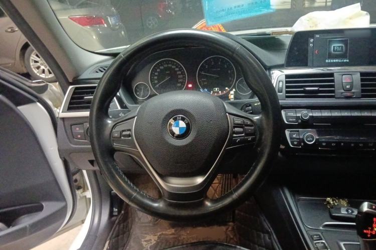 Used BMW 3 Series 2018 320Li Fashion Model Steering Wheel