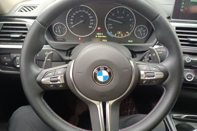 Used BMW 3 Series 2018 320Li Fashion Model Steering Wheel