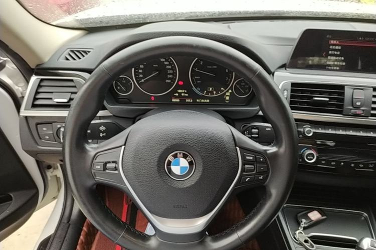 Used BMW 3 Series 2018 320Li Fashion Model Steering Wheel