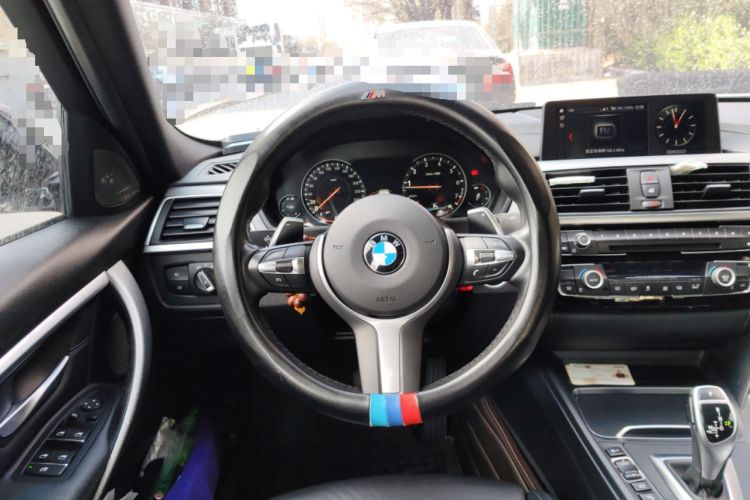 Used BMW 3 Series 2018 320i M Sport Night Edition Steering Wheel