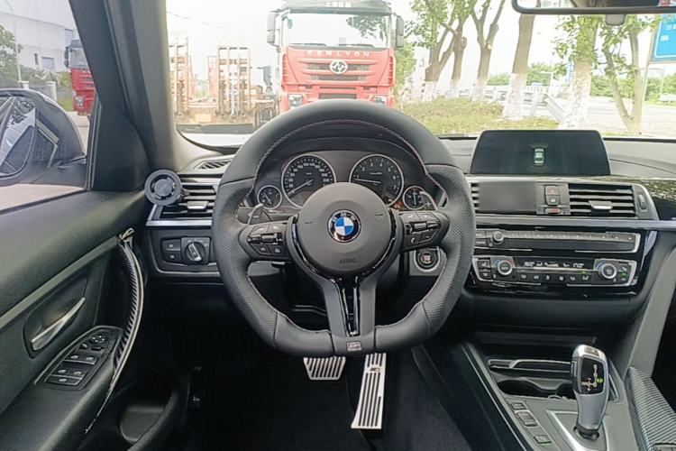 Used BMW 3 Series 2018 320Li Fashion Model Steering Wheel