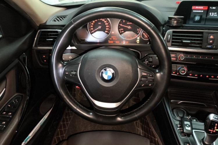 Used BMW 3 Series 2018 320Li Fashion Model Steering Wheel