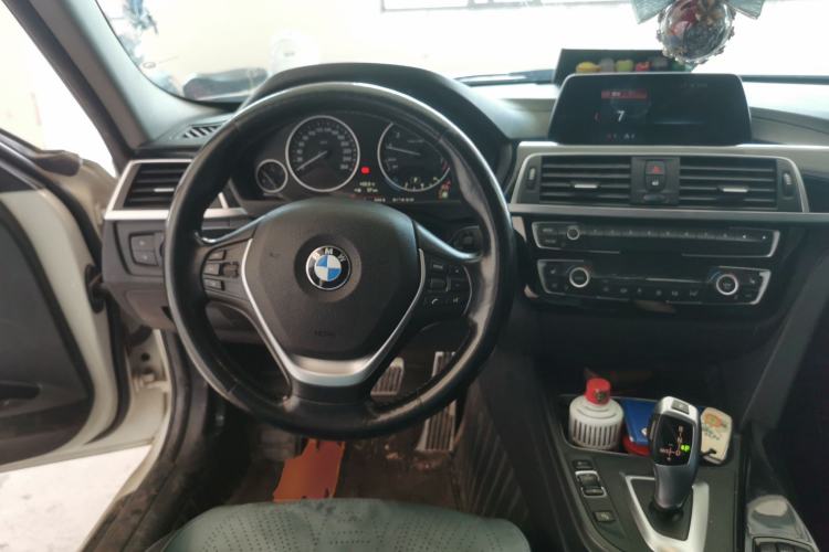Used BMW 3 Series 2018 320Li Fashion Model Steering Wheel