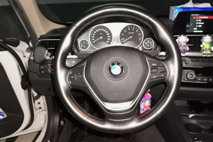 Used BMW 3 Series 2018 320Li Fashion Model Steering Wheel