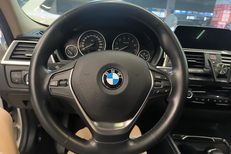 Used BMW 3 Series 2018 320Li Fashion Model Steering Wheel