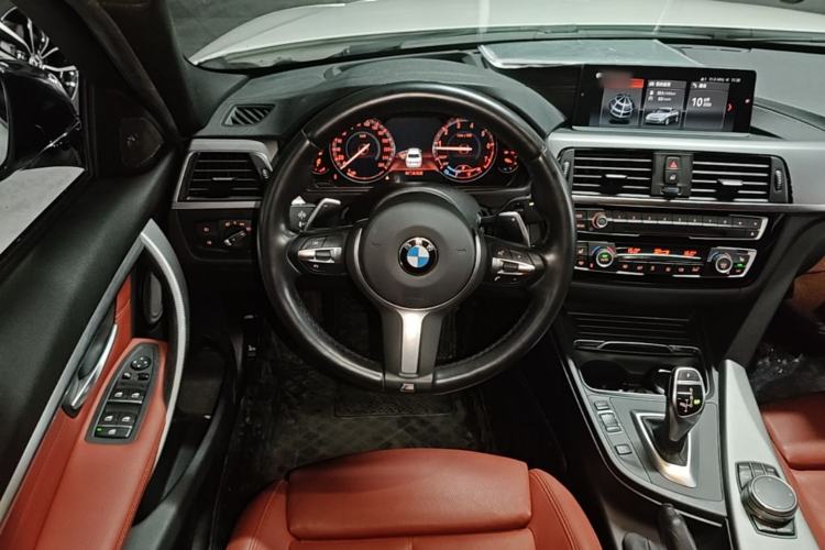 Used BMW 3 Series 2018 330i M Sport Night Edition Steering Wheel