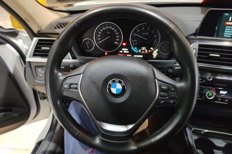 Used BMW 3 Series 2018 320Li Fashion Model Steering Wheel