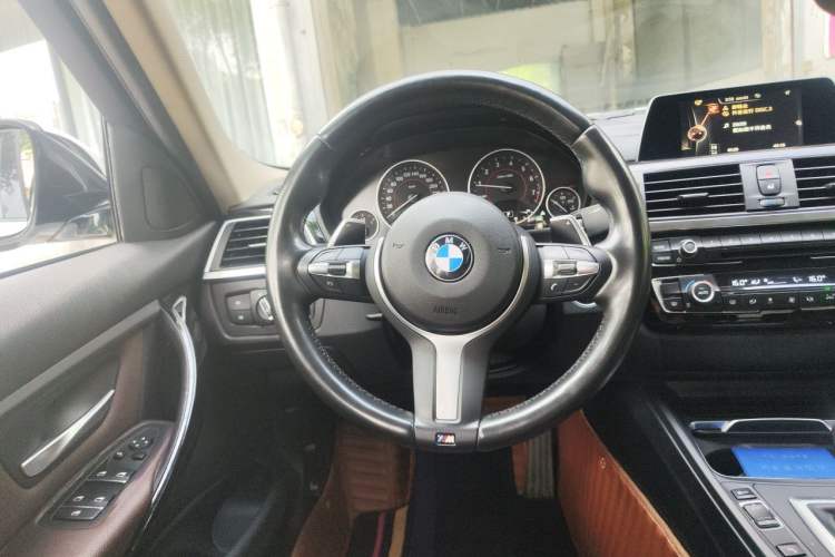 Used BMW 3 Series 2018 320Li Leading Model M Sport Package Steering Wheel