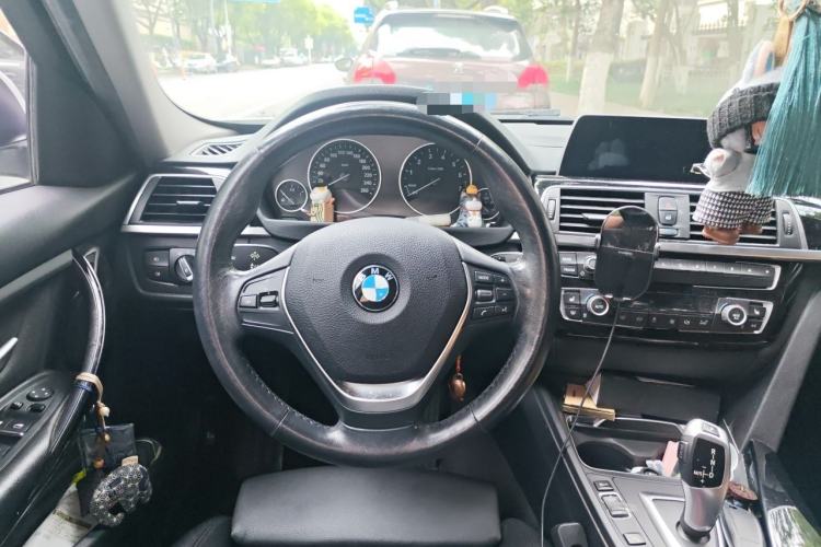 Used BMW 3 Series 2018 320Li Fashion Model Steering Wheel