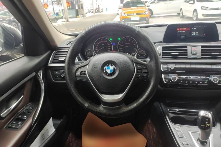Used BMW 3 Series 2018 320Li Fashion Model Steering Wheel