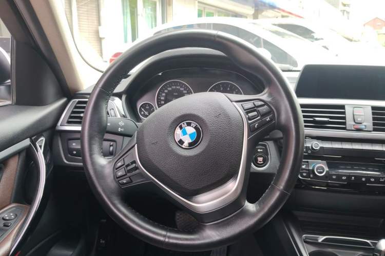 Used BMW 3 Series 2018 320Li xDrive Fashion Model Steering Wheel