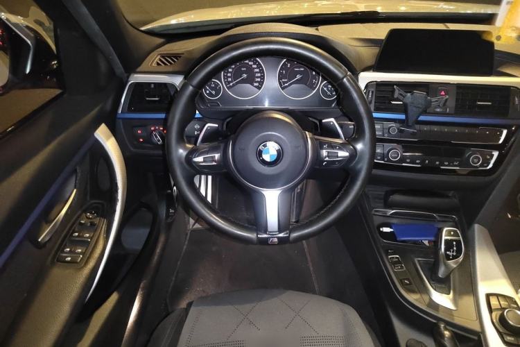 Used BMW 3 Series 2018 320i M Sport Package Steering Wheel