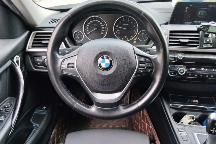 Used BMW 3 Series 2018 320Li Fashion Model Steering Wheel